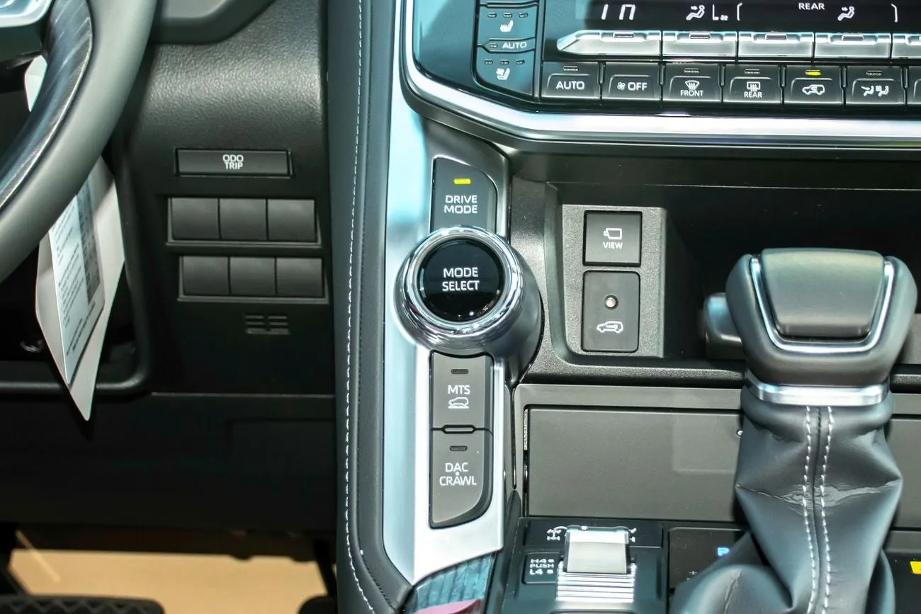 Toyota Land Cruiser VXR 2026 — фото 13