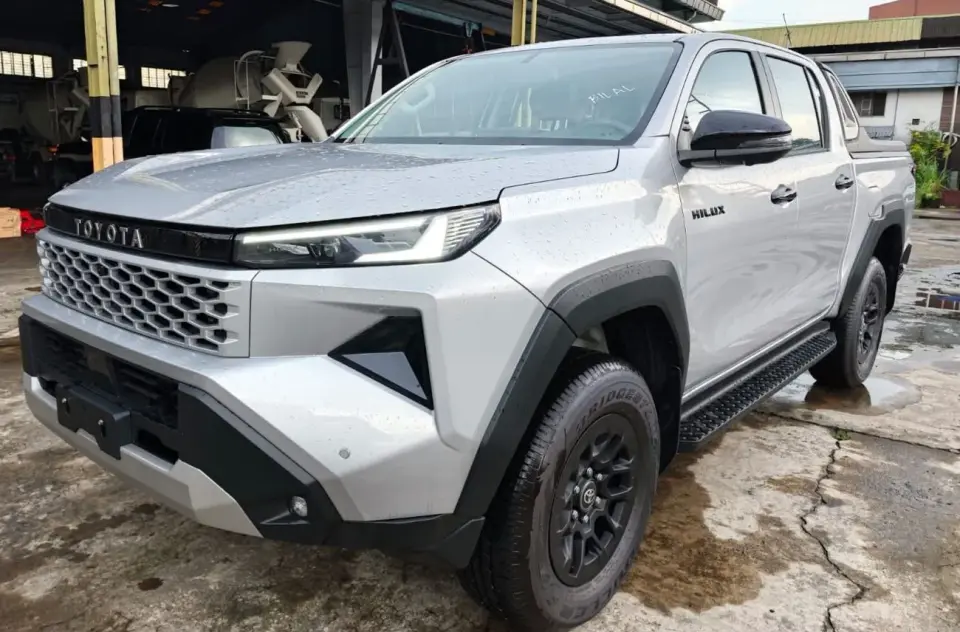 Toyota Hilux ADVENTURE 2026