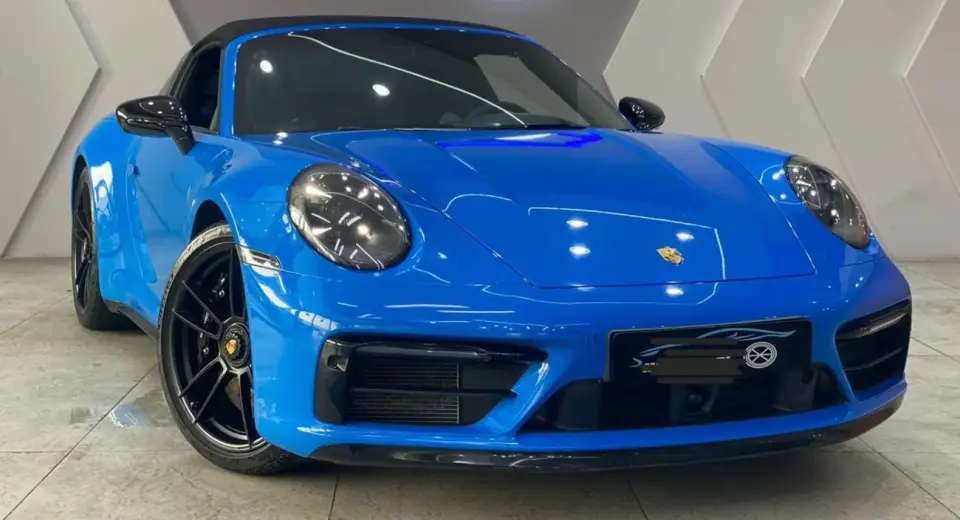 Porsche 911 TARGA 4GTS 2024