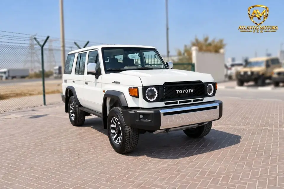 Toyota Land Cruiser 70 LC76 LX 2026