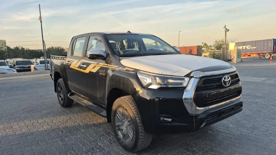 Toyota Hilux SR5 2026