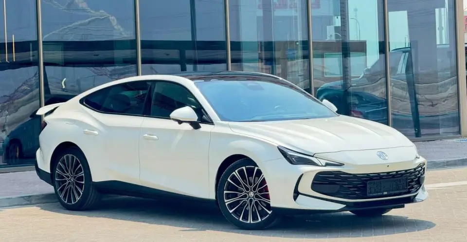 MG 7 LUX 2025