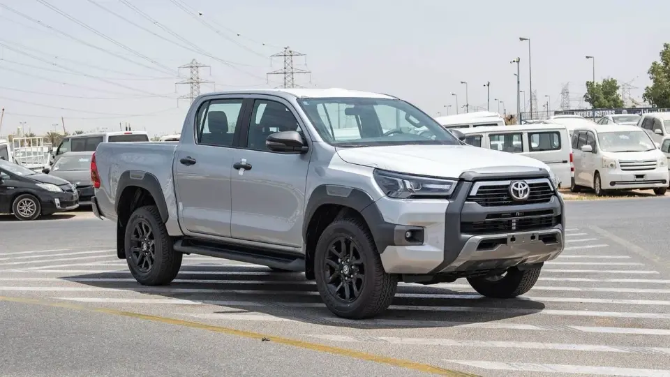 Toyota Hilux ADVENTURE 2026