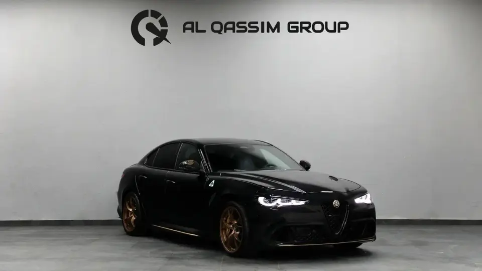Alfa Romeo Giulia QUADRIFOGLIO 2025