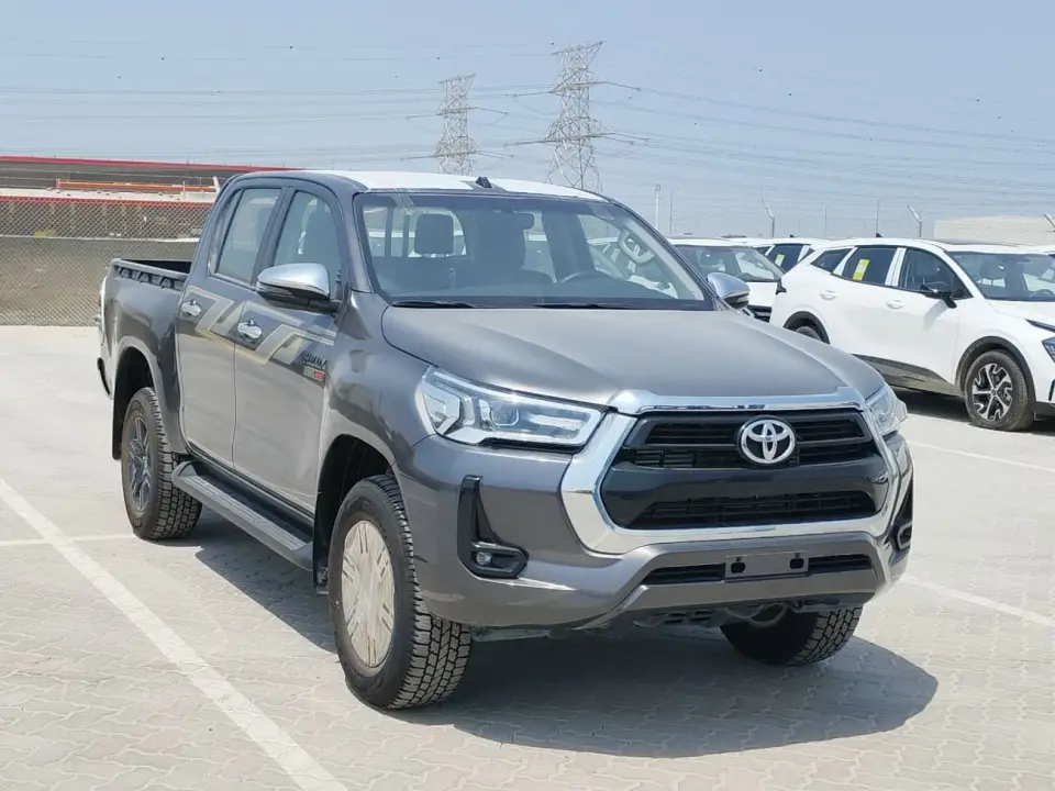 Toyota Hilux SR5 2026