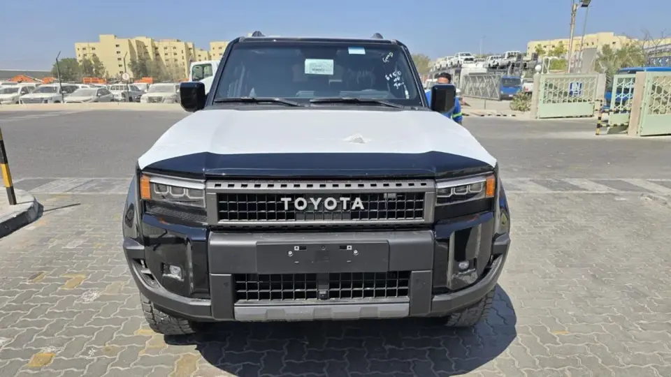 Toyota Land Cruiser GXR 2026