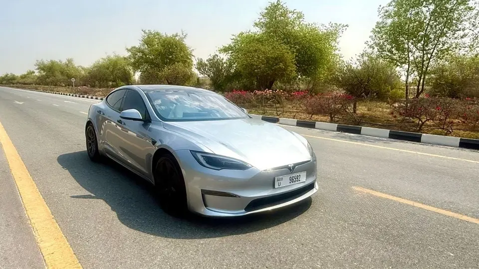 Tesla Model S LONG RANGE 2025