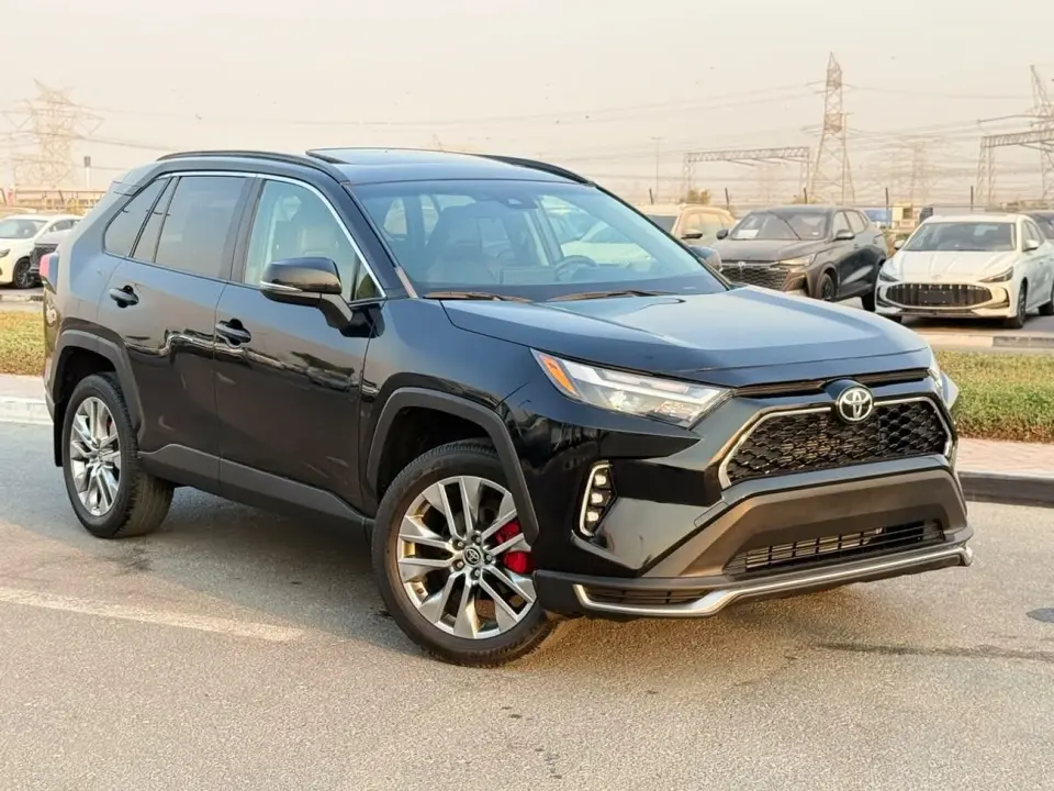Toyota RAV4 XLE 2023