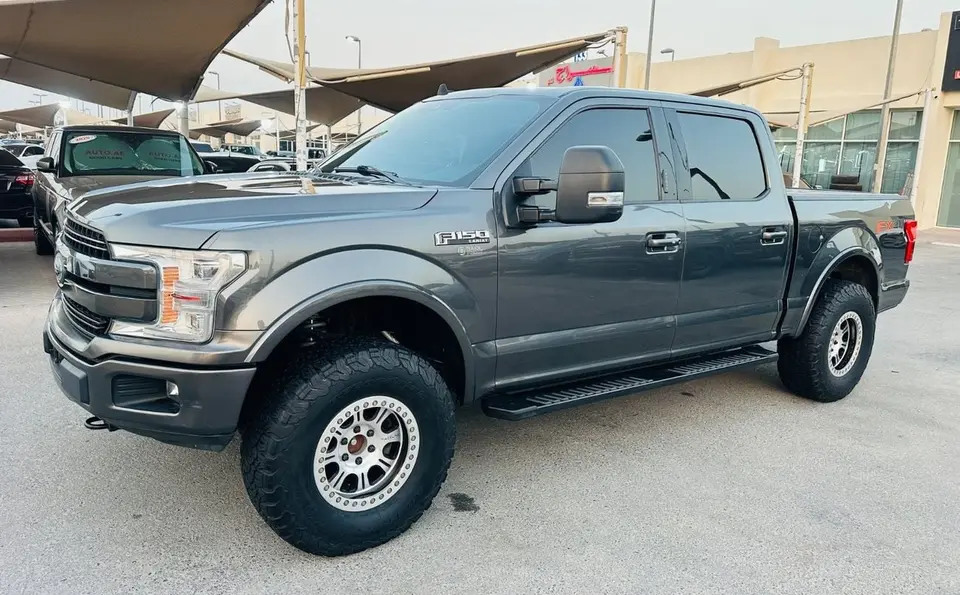 Ford F-150 LARIAT 2020