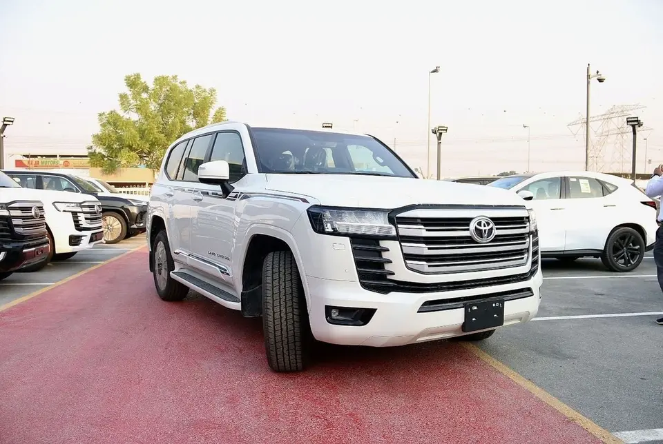 Toyota Land Cruiser GXR 2026