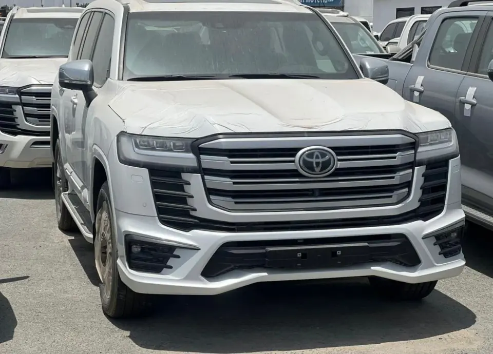 Toyota Land Cruiser VXR 2024