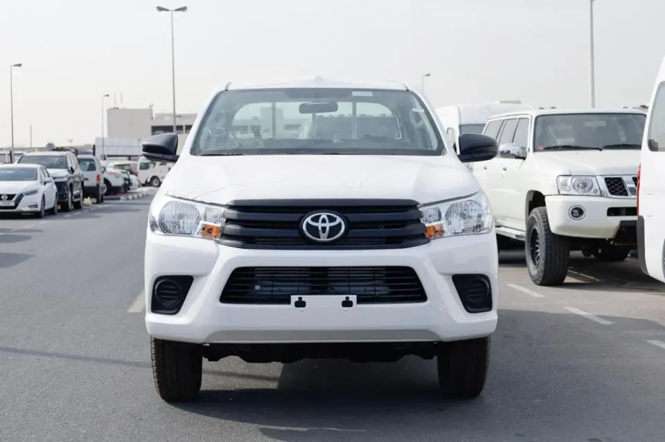Toyota Hilux DLX 2026