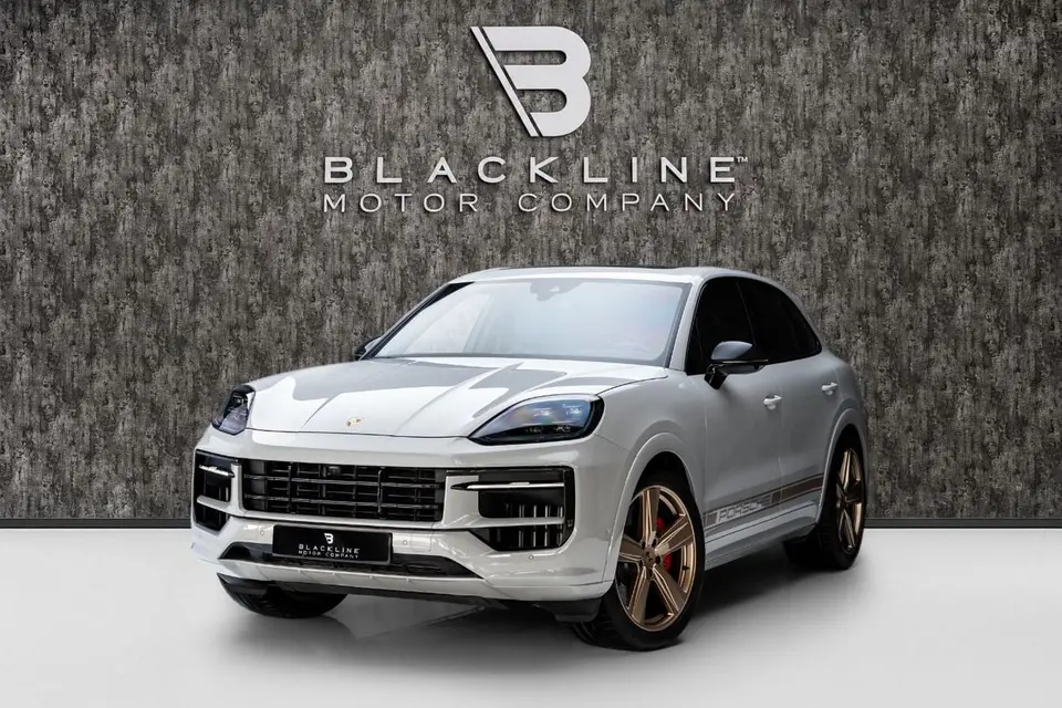 Porsche Cayenne GTS 2025