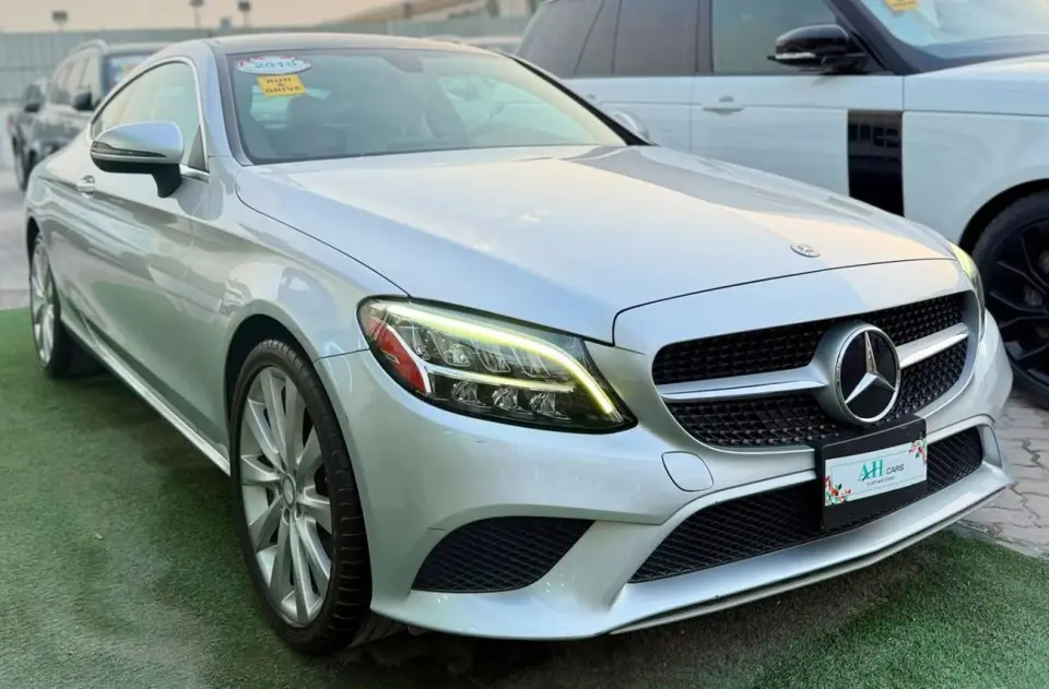 Mercedes-Benz C300 STANDARD 2019