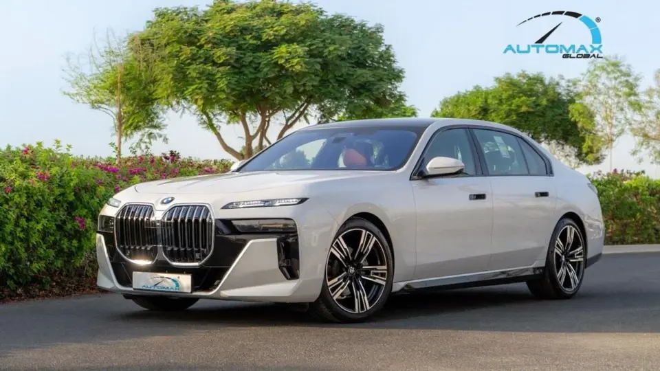BMW 735i M SPORT 2026