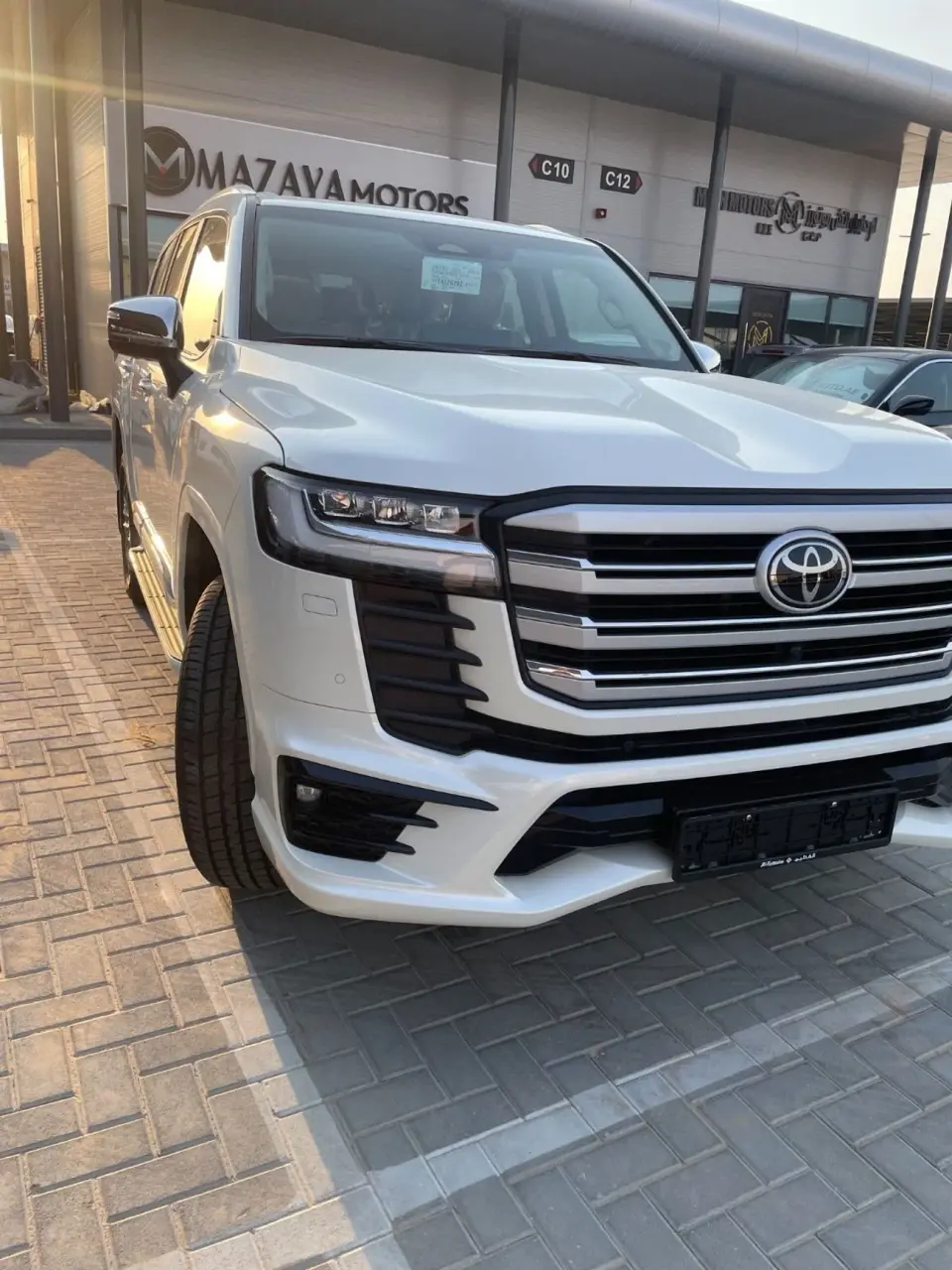 Toyota Land Cruiser VXR 2026