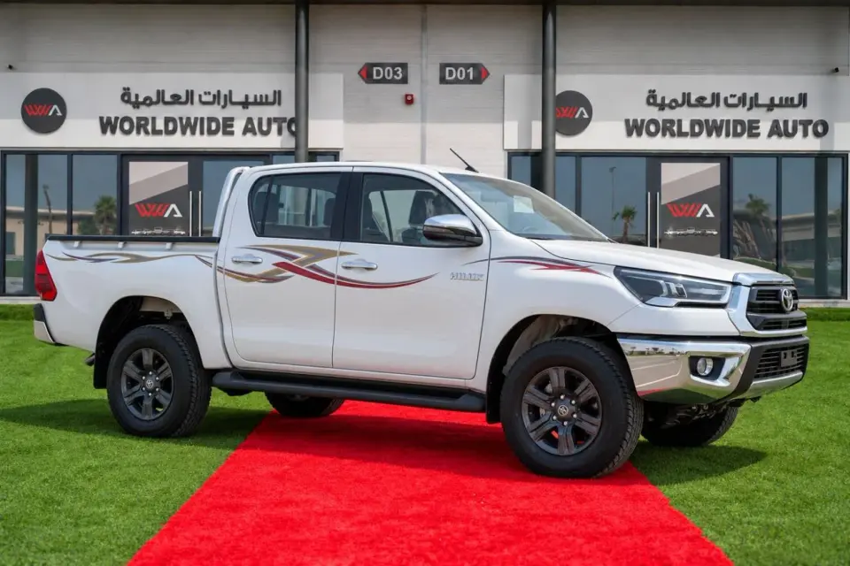 Toyota Hilux SR5 2026
