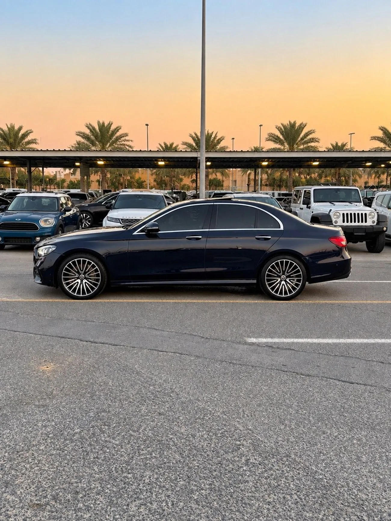 Mercedes-Benz E350 4MATIC 2021 — фото 17