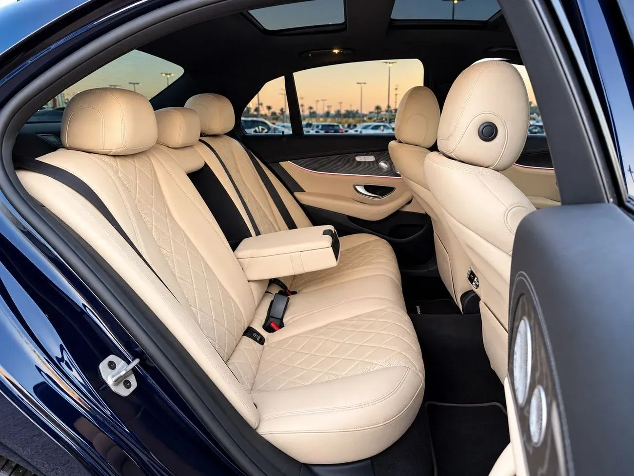 Mercedes-Benz E350 4MATIC 2021 — фото 10