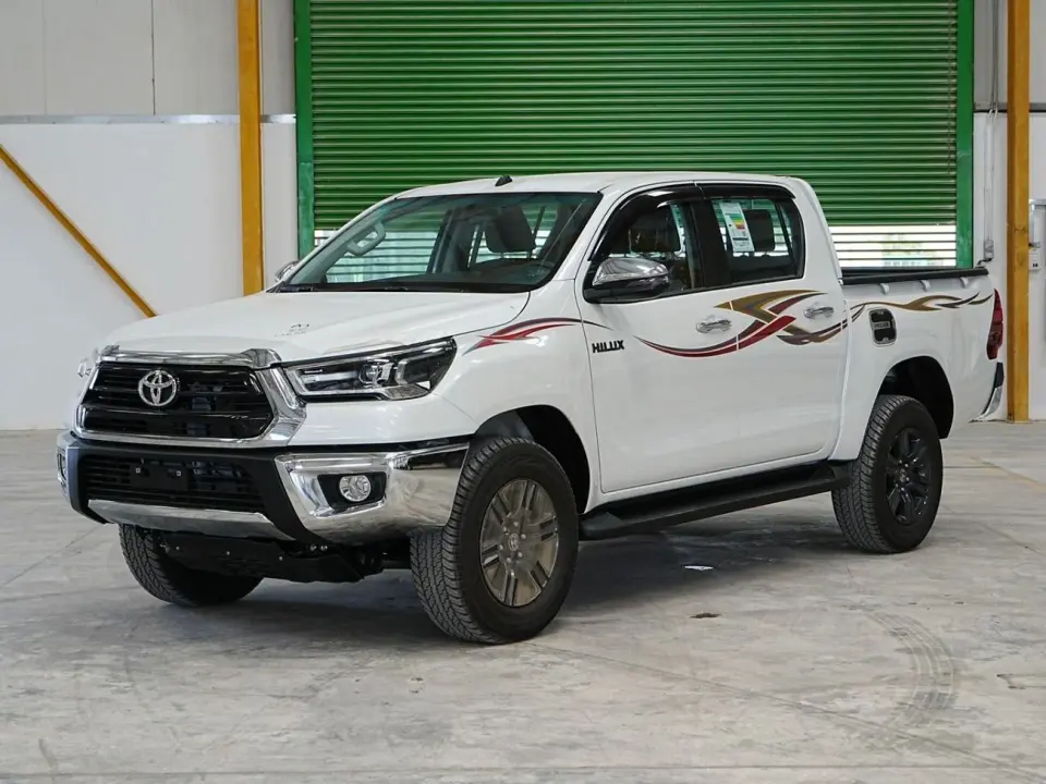 Toyota Hilux SR5 2026