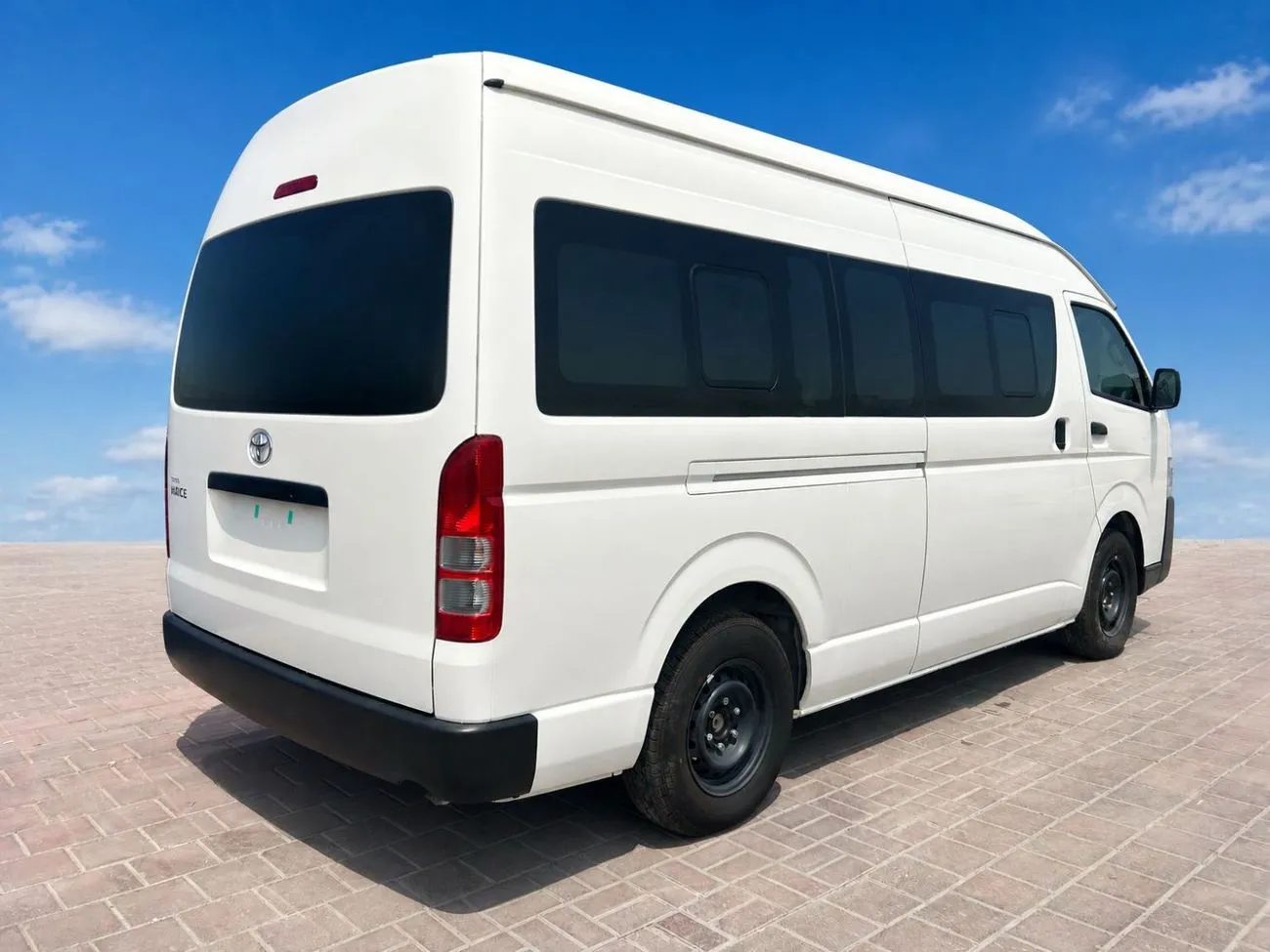 Toyota Hiace DX 2026 — фото 2