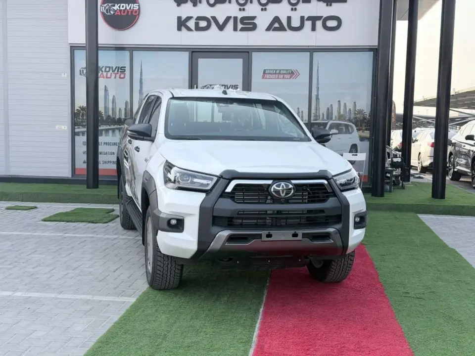 Toyota Hilux ADVENTURE 2026
