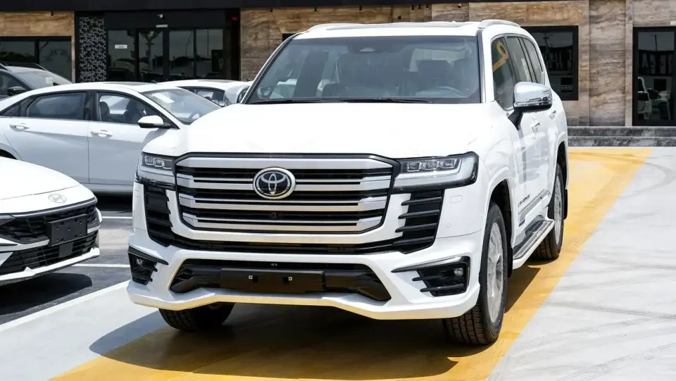 Toyota Land Cruiser VXR 2026