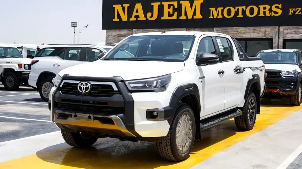 Toyota Hilux ADVENTURE 2026