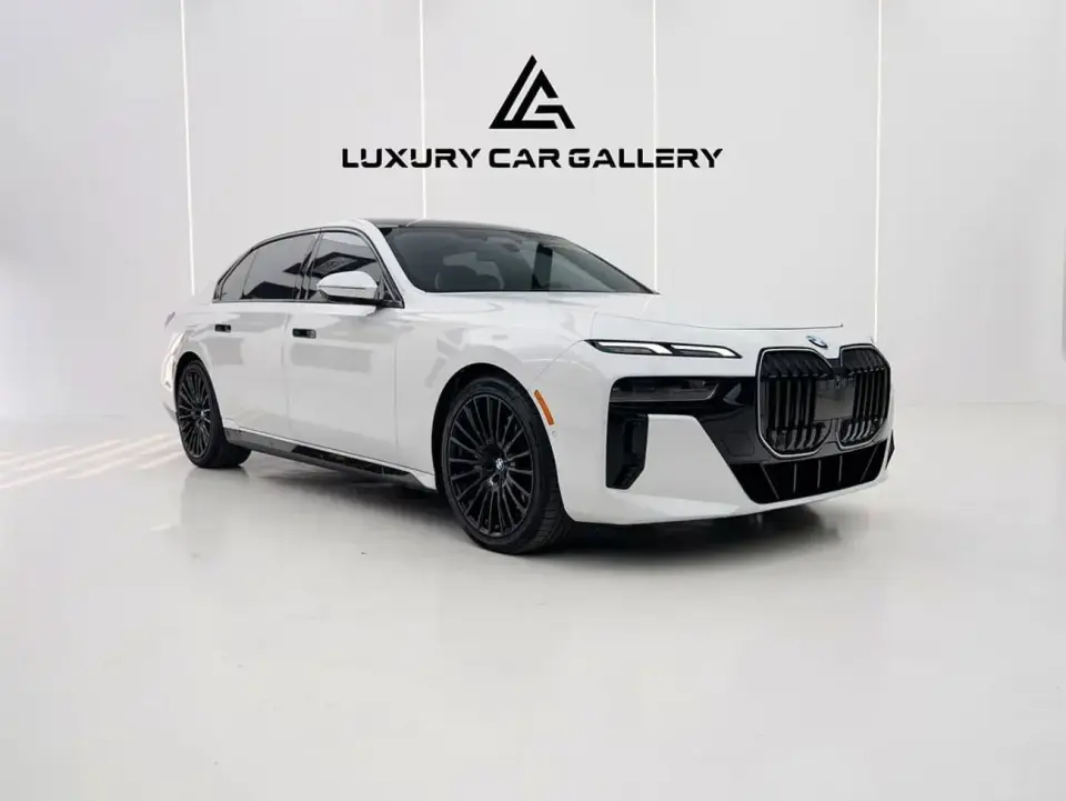 BMW 740i M SPORT 2024