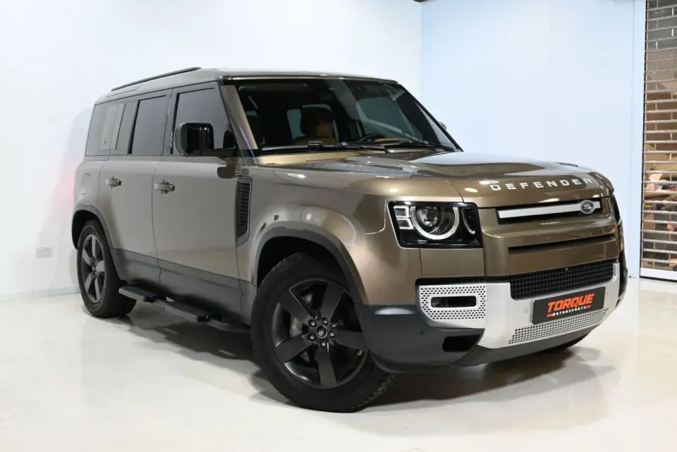 Land Rover Defender 110 HSE P400 2024