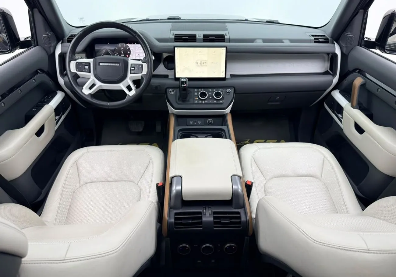 Land Rover Defender 110 HSE P400 2023 — фото 13