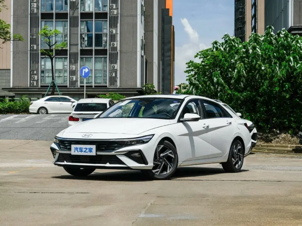 Hyundai Elantra SMART 2026