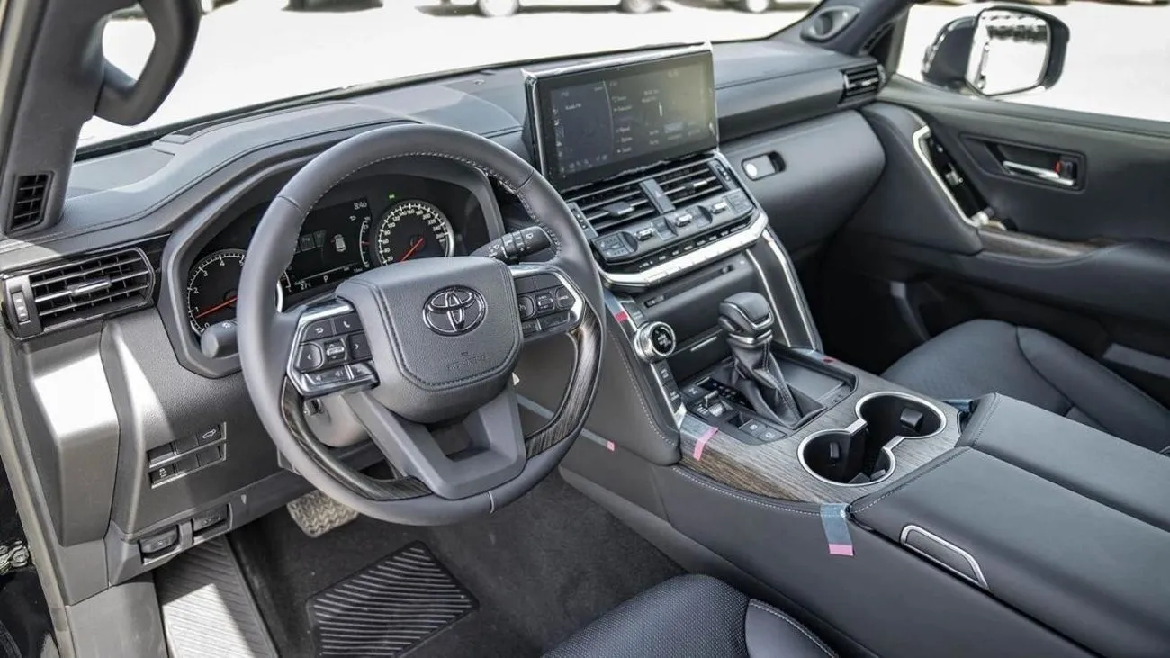 Toyota Land Cruiser VXR 2025 — фото 10