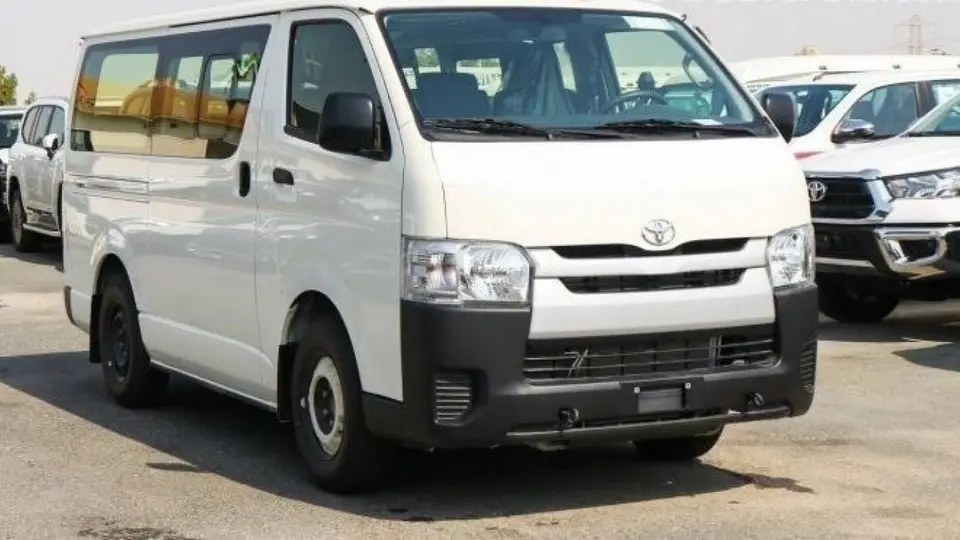 Toyota Hiace DLS - STANDARD ROOF 2025