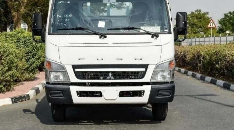 Mitsubishi Fuso Canter 2025