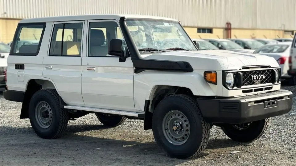 Toyota Land Cruiser 70 LC76 LX 2025