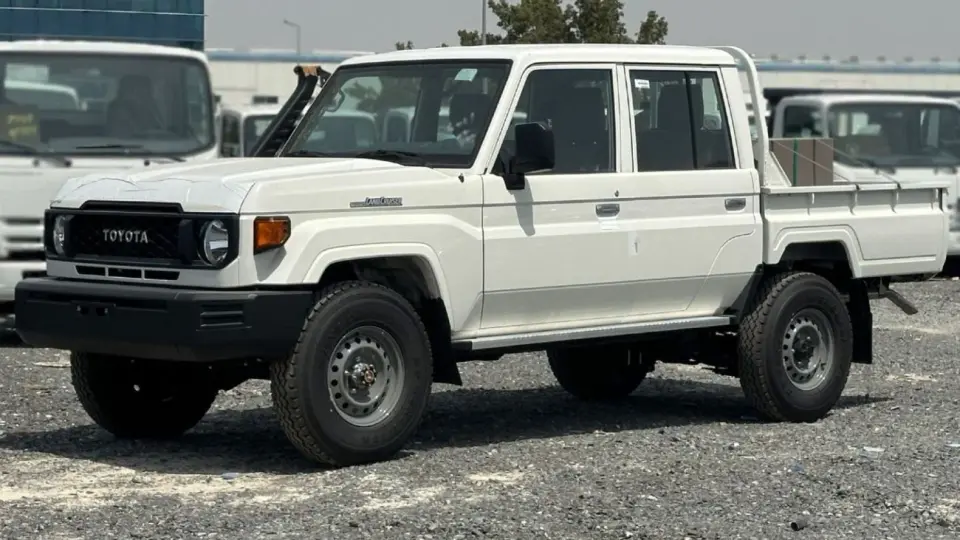 Toyota Land Cruiser Pick Up 2025