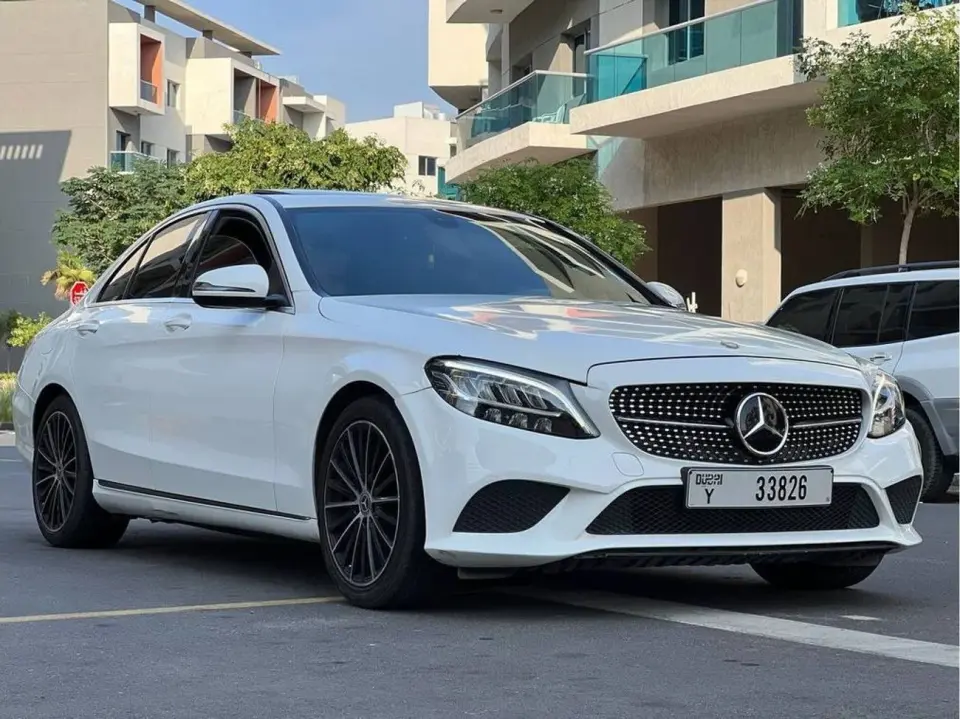 Mercedes-Benz C300 STANDARD 2019