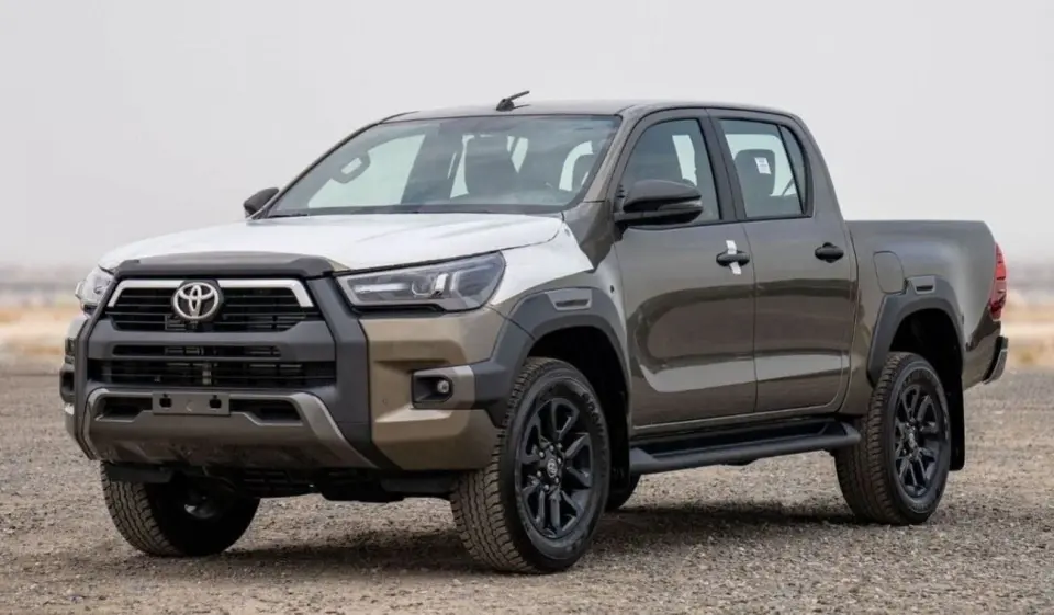 Toyota Hilux ADVENTURE 2026