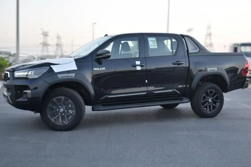 Toyota Hilux ADVENTURE 2024