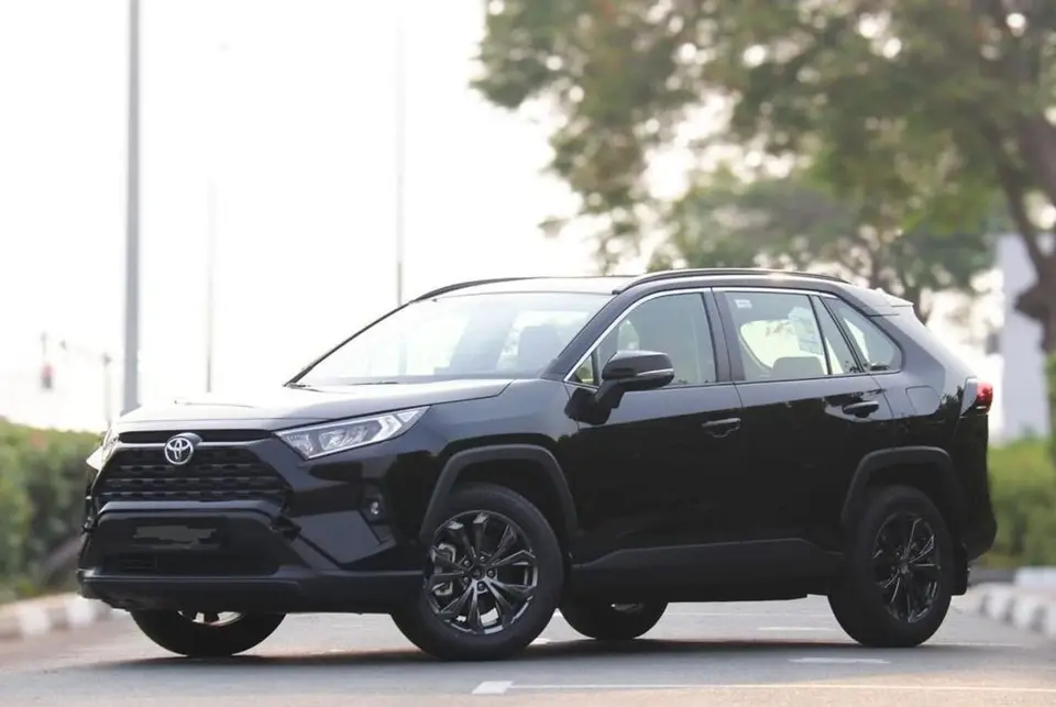 Toyota RAV4 XLE 2023