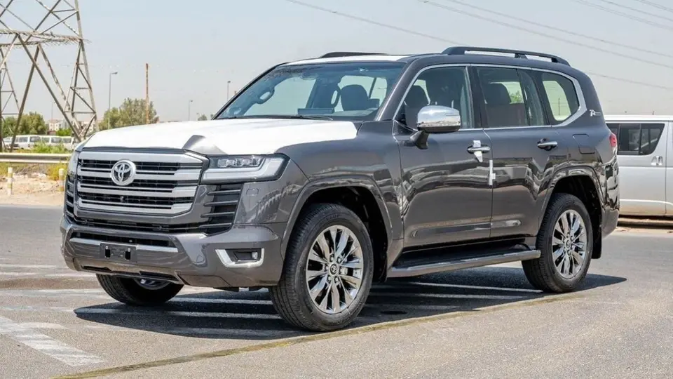 Toyota Land Cruiser VXR 2025