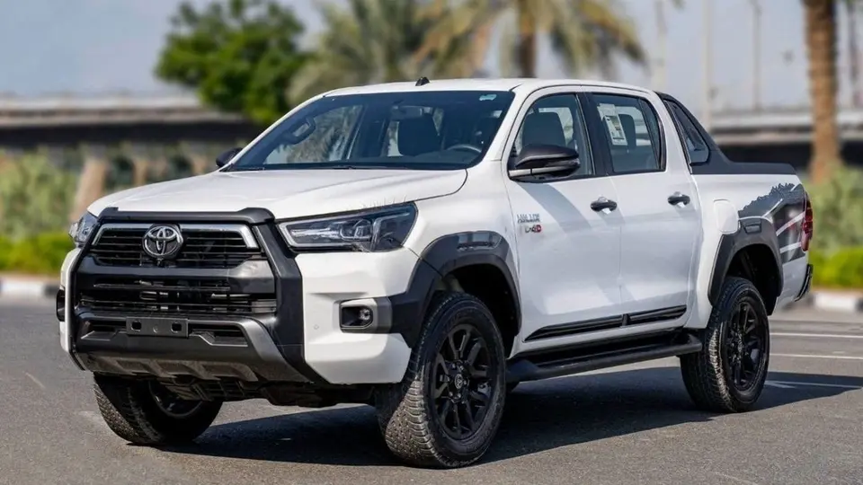 Toyota Hilux ADVENTURE 2024