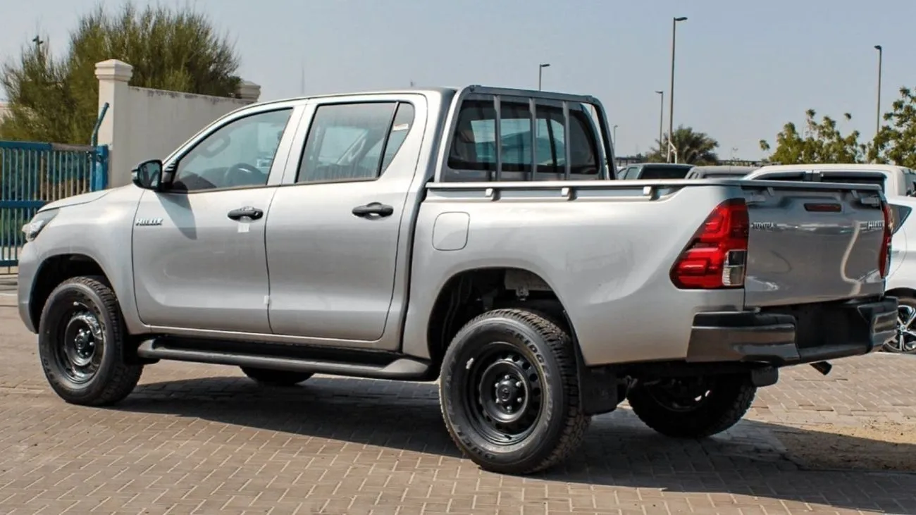 Toyota Hilux DLX 2024 — фото 5