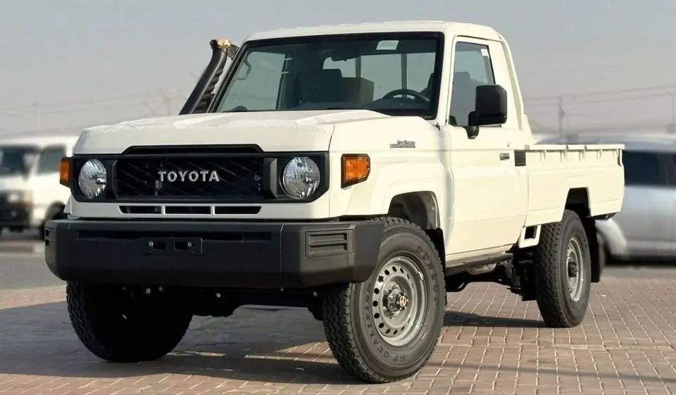 Toyota Land Cruiser Pick Up 2025