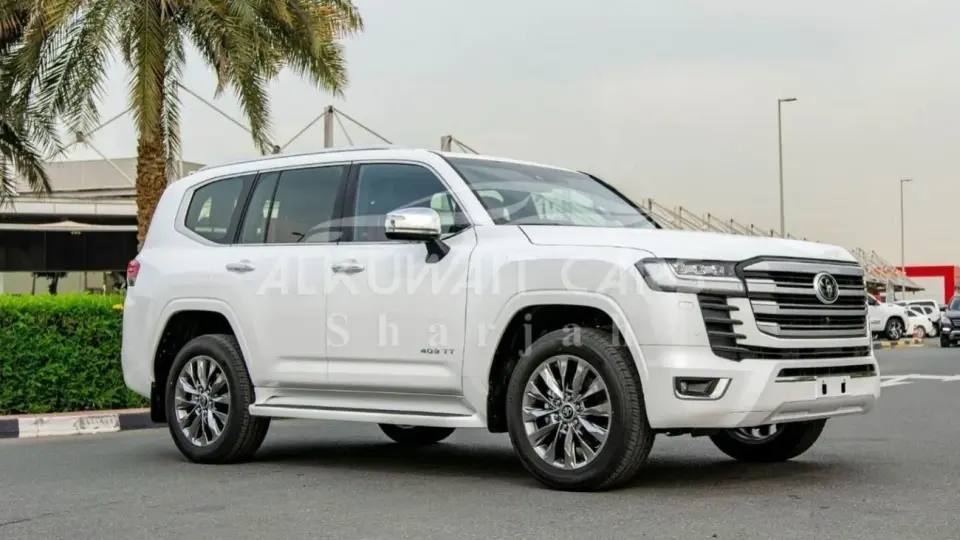 Toyota Land Cruiser VXR 2025