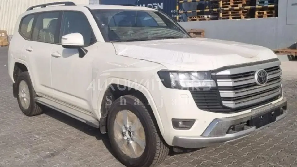 Toyota Land Cruiser GXR 2025