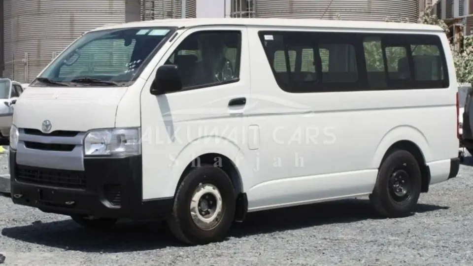 Toyota Hiace DLS - STANDARD ROOF 2023