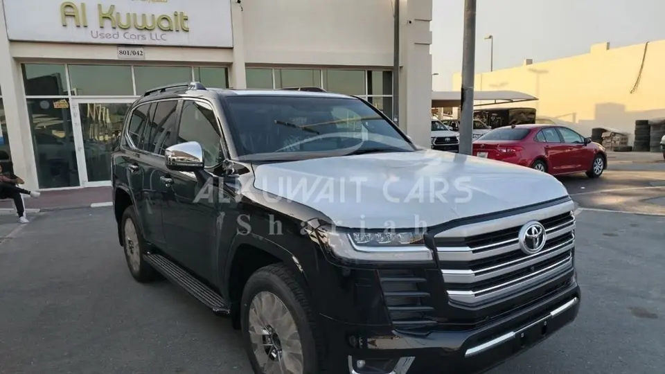 Toyota Land Cruiser VXR 2025