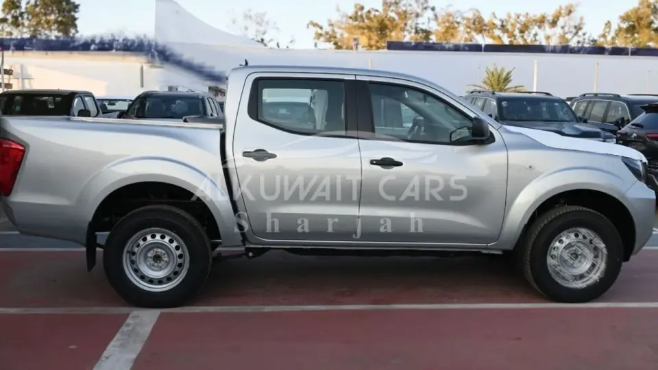 Nissan Navara 2023